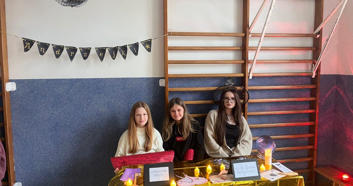 🎉 Zabawa Andrzejkowa klas 4–8! 🎉